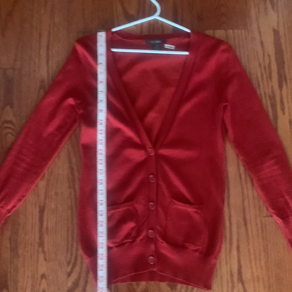 Red button up Link Cardigan - Picture 6 of 8